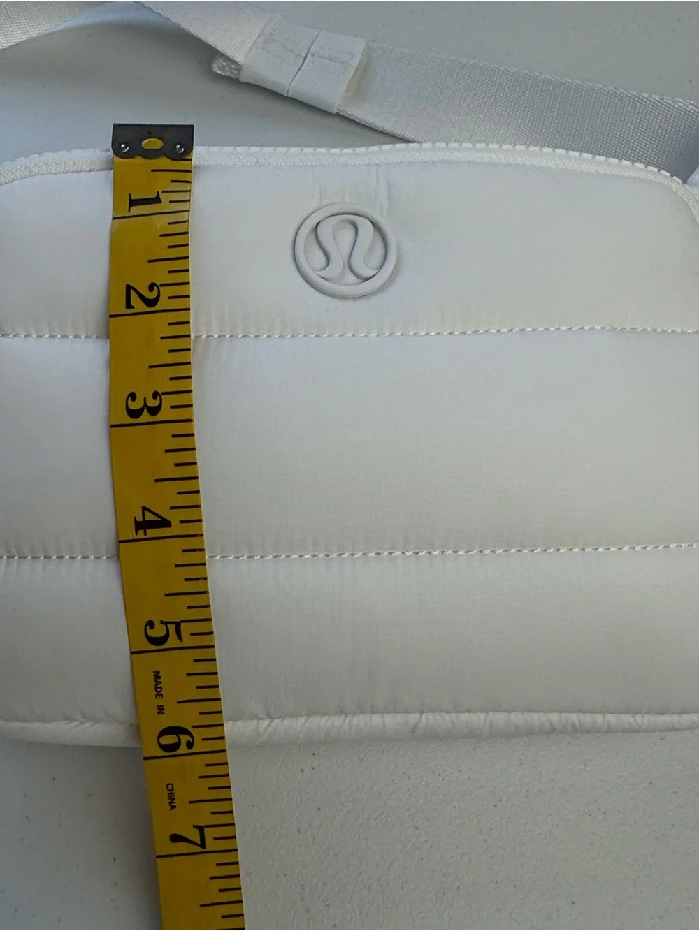 NWT Lululemon Everywhere Belt Bag Wonder Puff White